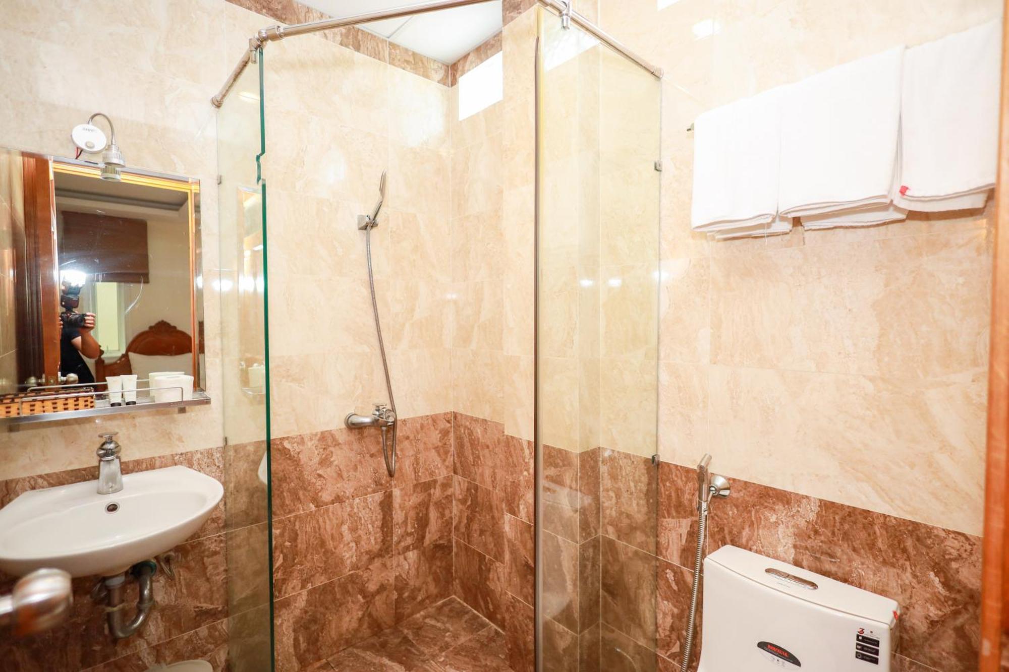 Sazi Erato Airport Hotel Ho Chi Minh City