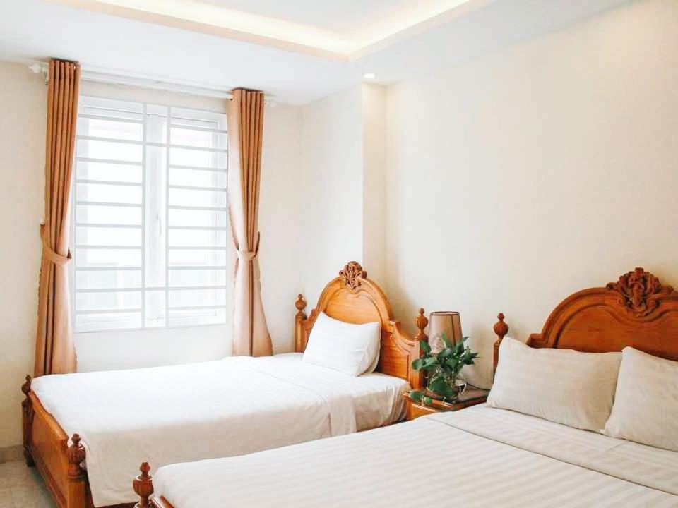 Sazi Erato Airport Hotel 2*