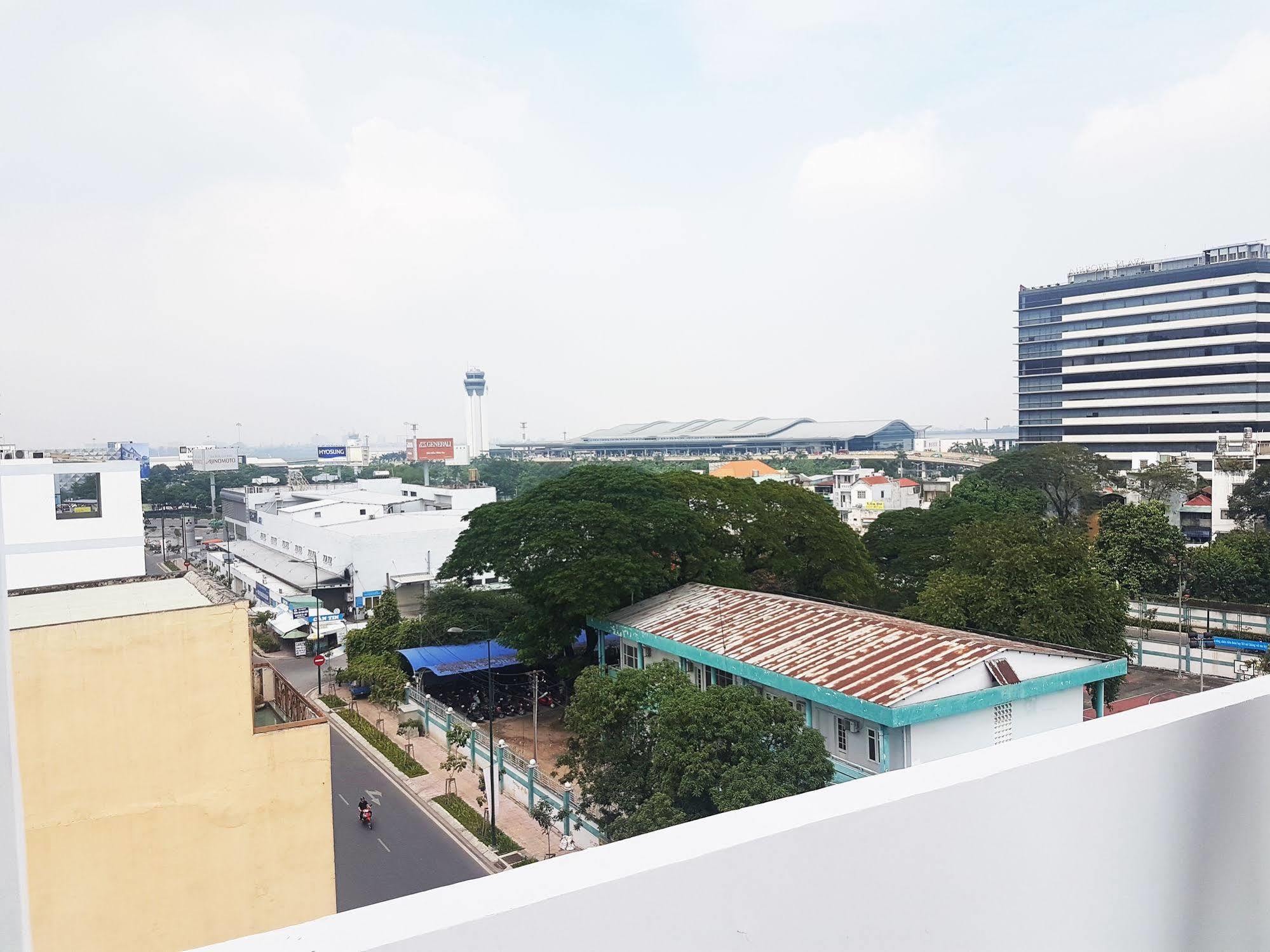 Sazi Erato Airport Hotel